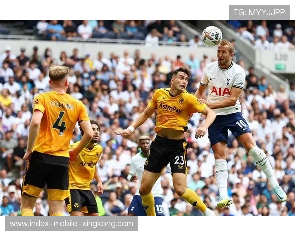 热刺边路突破制造致命传中：从边线到禁区的战术诗篇