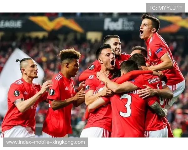 本菲卡卡布拉尔外线贴地远射赢得全场掌声