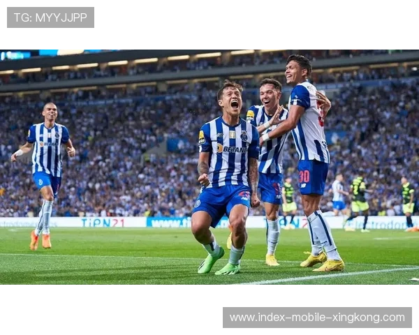 波尔图速度型反击让客队后防忙碌不已：一场现代足球战术的真实笔记